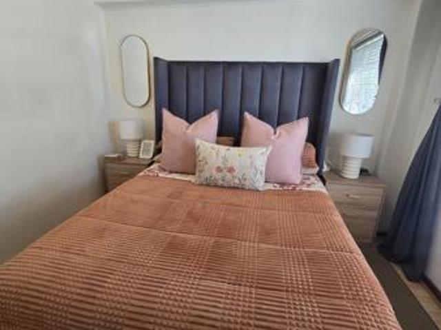 2 Bedroom Apartment in Clarendon