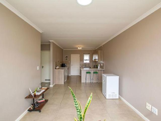 2 Bedroom Apartment in Cloetesville