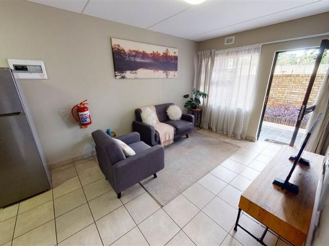 2 Bedroom Apartment in Clubview