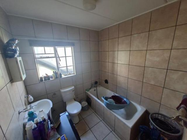 2 Bedroom Apartment in Comet
