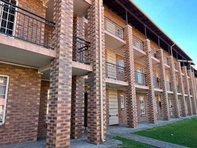 2 Bedroom Apartment in Comet
