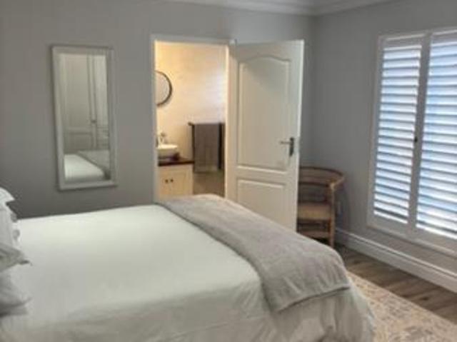 2 Bedroom Apartment in Constantia
