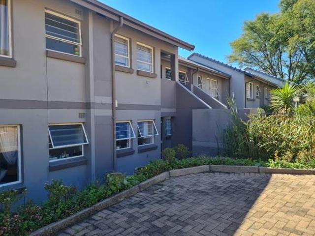 2 Bedroom Apartment in Constantia Kloof