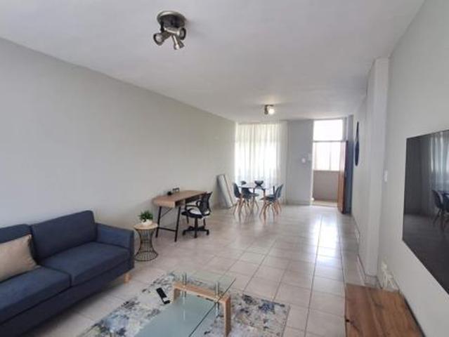 2 Bedroom Apartment in Constantia Kloof