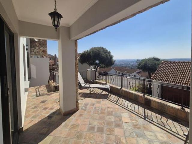 2 Bedroom Apartment in Constantia Kloof