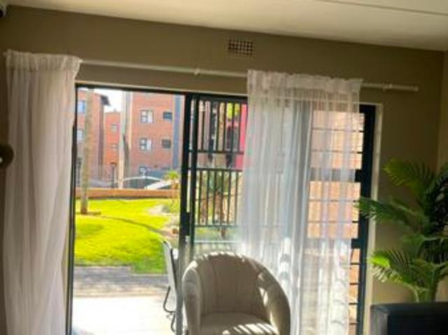 2 Bedroom Apartment in Constantia Park