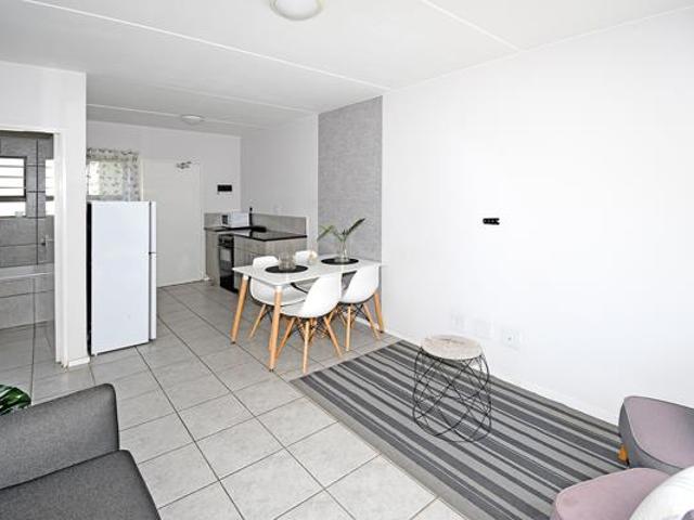 2 Bedroom Apartment in Cosmo City