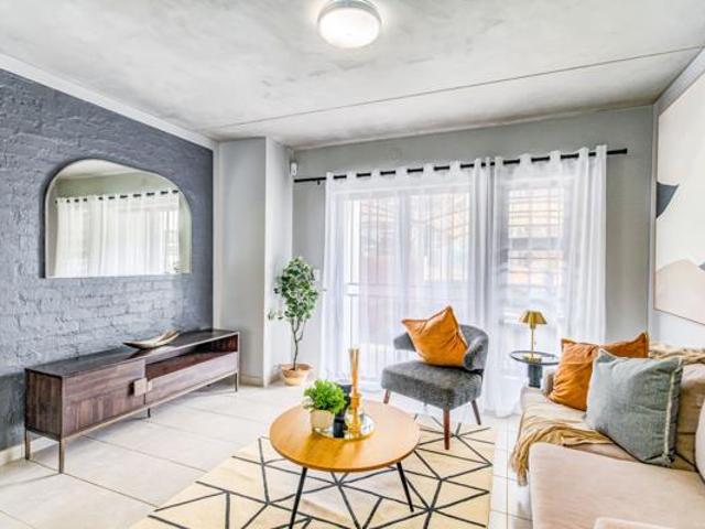 2 Bedroom Apartment in Cosmo City