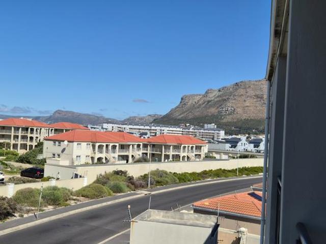 2 Bedroom Apartment in Costa Da Gama