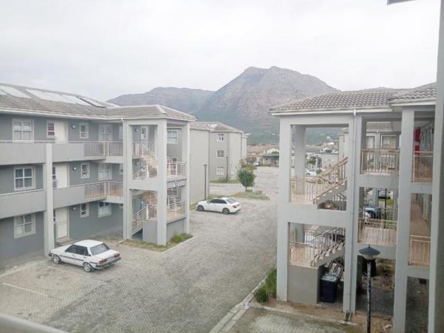 2 Bedroom Apartment in Costa Da Gama