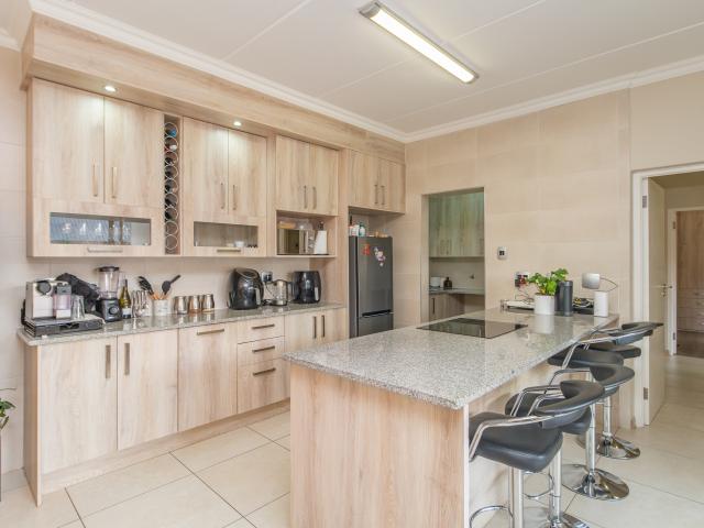 2 Bedroom Apartment in Craighall