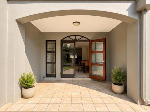 2 Bedroom Apartment in Craighall