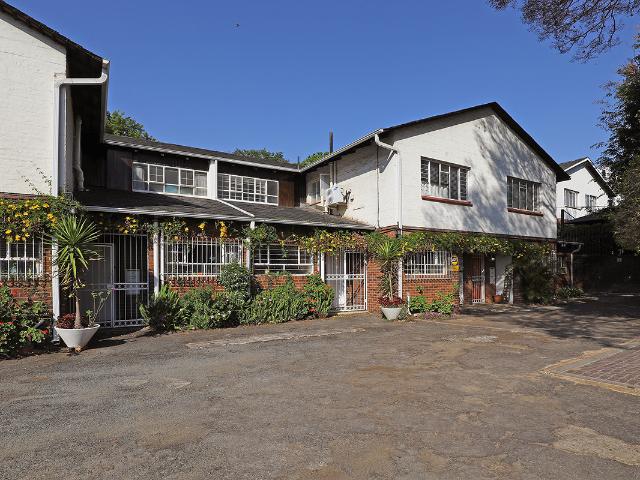 2 Bedroom Apartment in Craighall Park