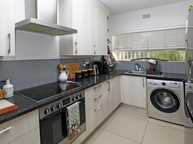 2 Bedroom Apartment in Craighall Park