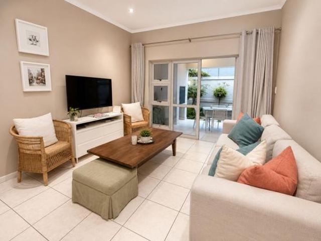 2 Bedroom Apartment in Craighall Park