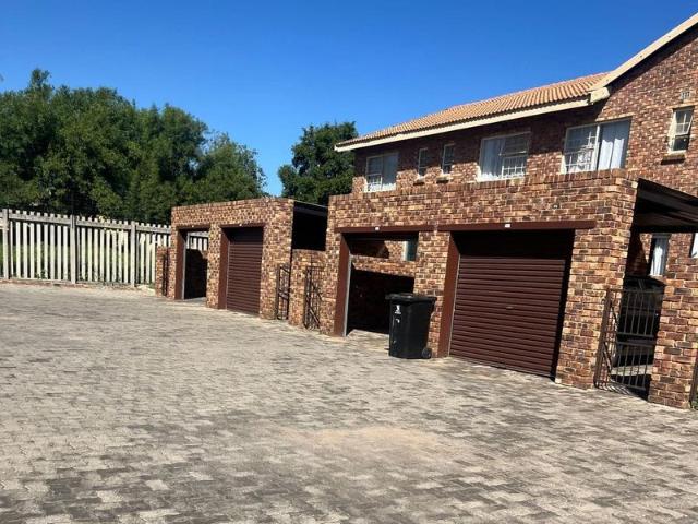 2 Bedroom Apartment in Crystal Park