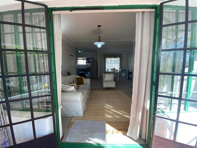 2 Bedroom Apartment in Dunkeld West