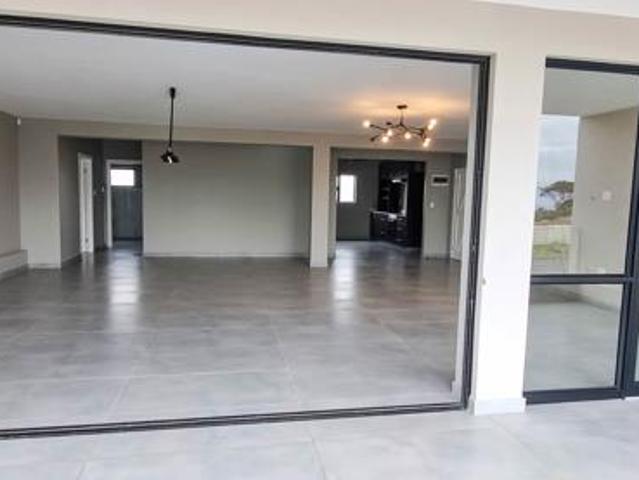 2 Bedroom Apartment in Durban North