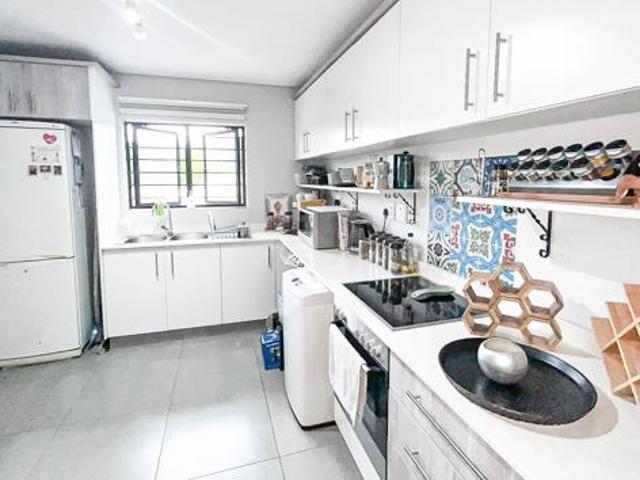 2 Bedroom Apartment in Durban North