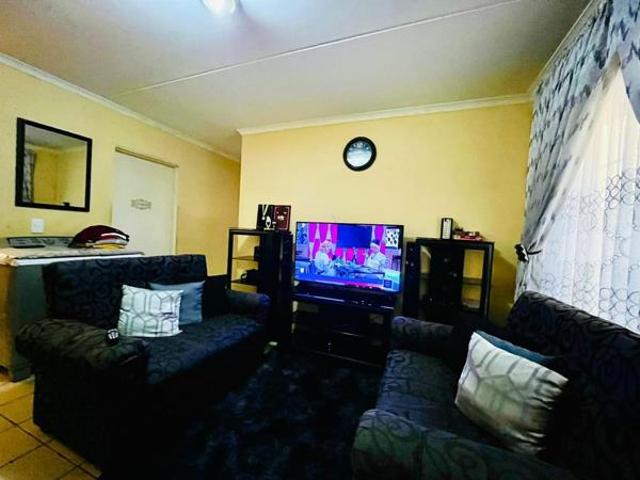2 Bedroom Apartment in Duvha Park