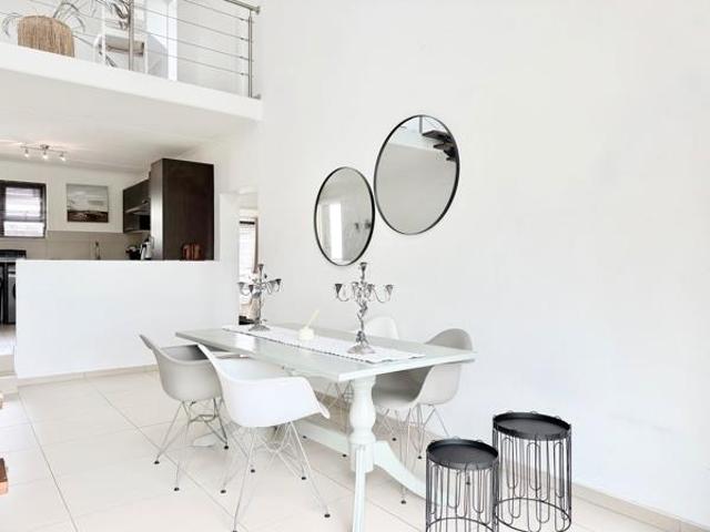 2 Bedroom Apartment in Dainfern