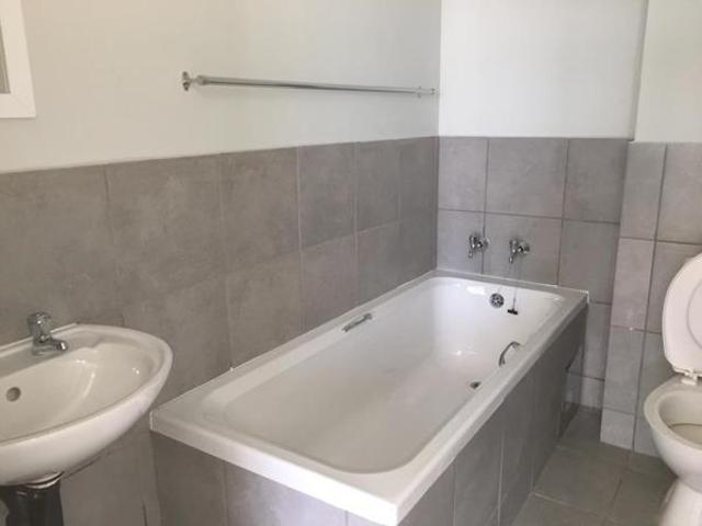 2 Bedroom Apartment in Dainfern