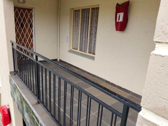 2 Bedroom Apartment in Dalpark Ext 1
