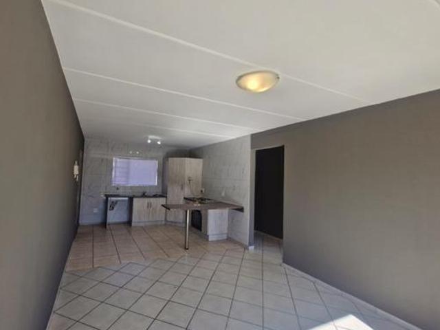 2 Bedroom Apartment in Danie Taljaard Park
