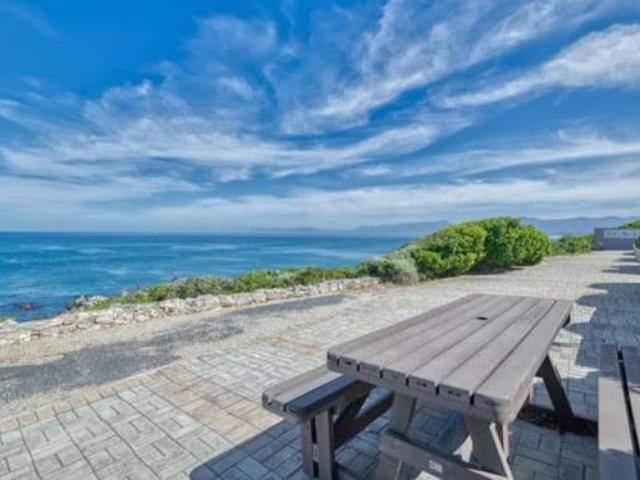 2 Bedroom Apartment in De Kelders