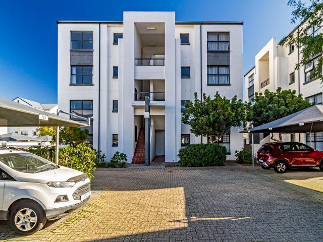 2 Bedroom Apartment in De Velde