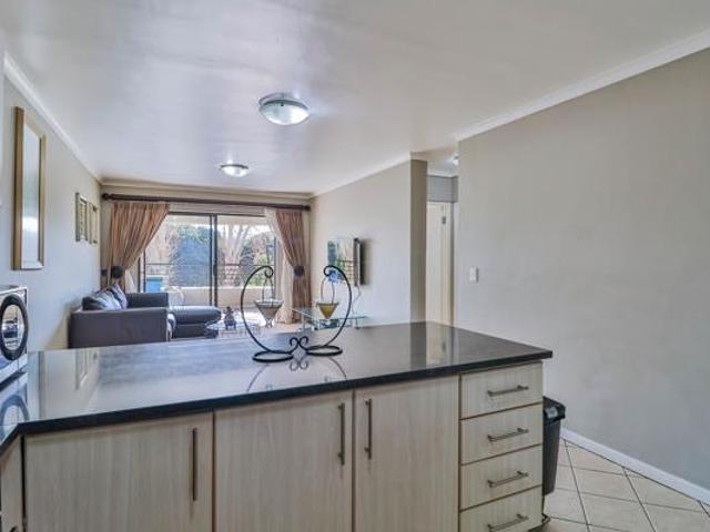2 Bedroom Apartment in De Velde