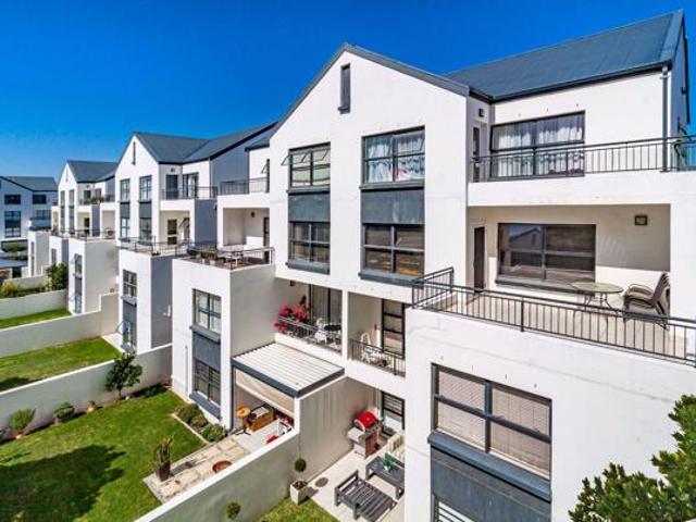 2 Bedroom Apartment in De Velde