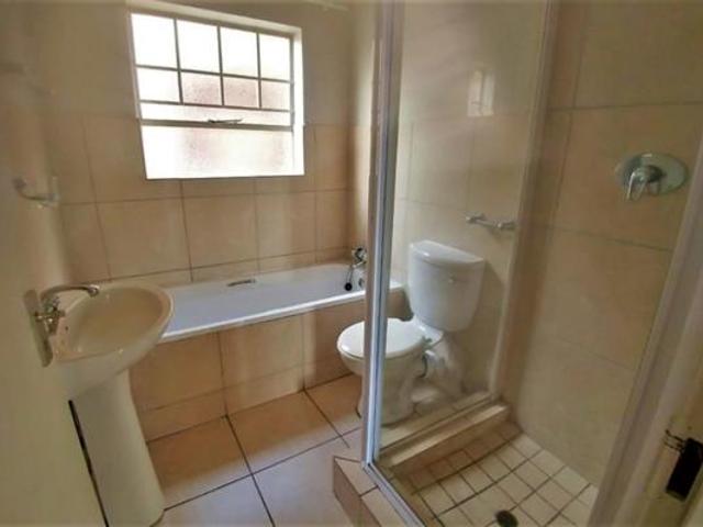 2 Bedroom Apartment in Die Heuwel