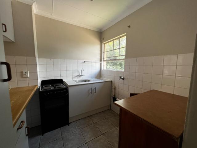 2 Bedroom Apartment in Die Hoewes