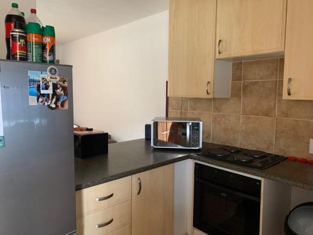 2 Bedroom Apartment in Die Hoewes