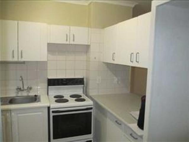 2 Bedroom Apartment in Die Hoewes