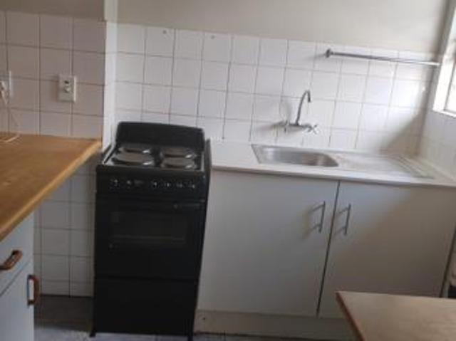 2 Bedroom Apartment in Die Hoewes