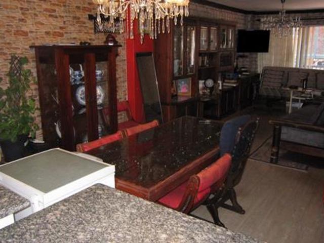 2 Bedroom Apartment in Die Hoewes