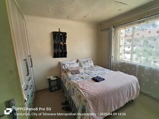 2 Bedroom Apartment in Die Hoewes