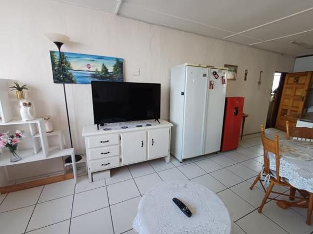 2 Bedroom Apartment in Doonside