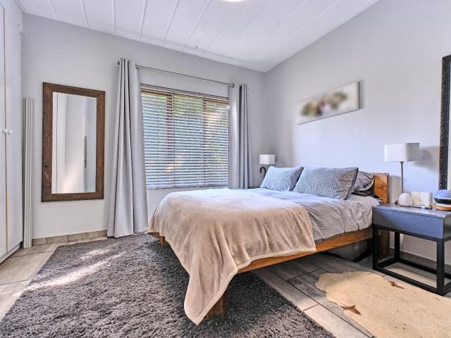 2 Bedroom Apartment in Douglasdale