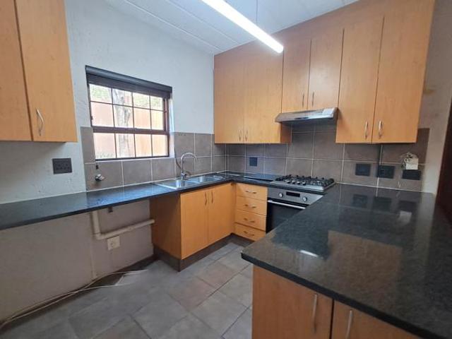 2 Bedroom Apartment in Douglasdale