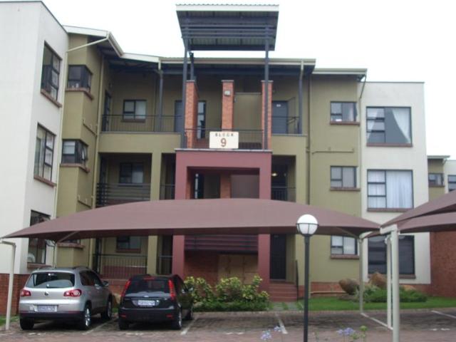 2 Bedroom Apartment in Douglasdale