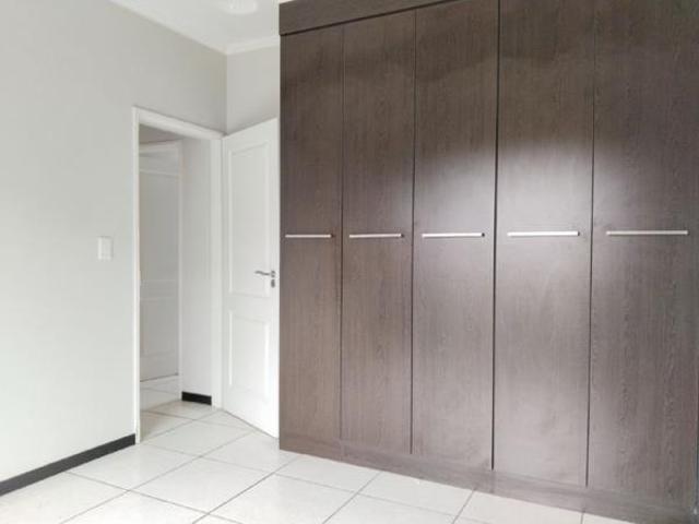 2 Bedroom Apartment in Douglasdale