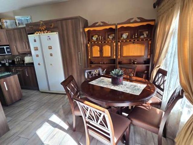 2 Bedroom Apartment in Eureka