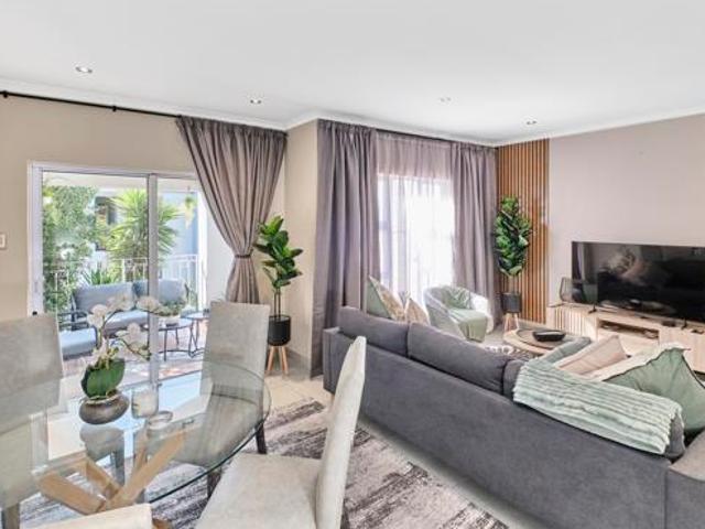 2 Bedroom Apartment in Eagle Canyon Golf Estate