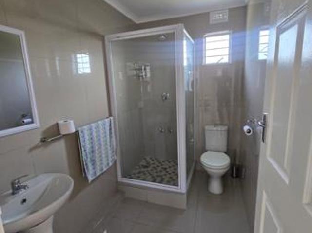 2 Bedroom Apartment in Eastbury