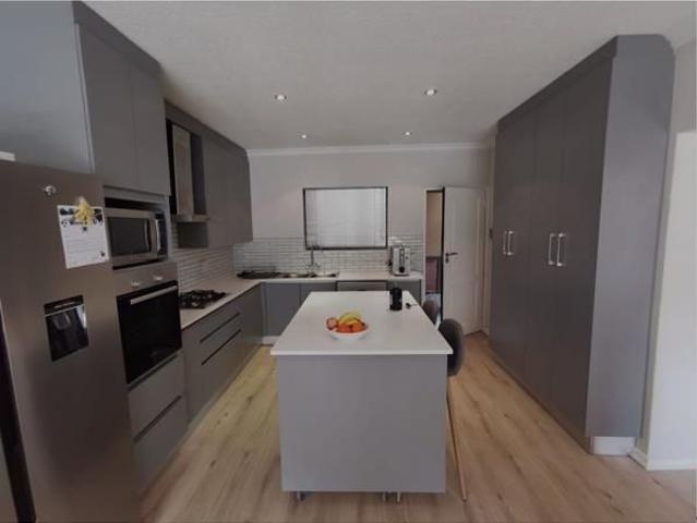 2 Bedroom Apartment in Ebotse Estate