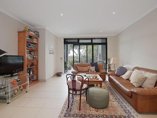 2 Bedroom Apartment in Edgemead