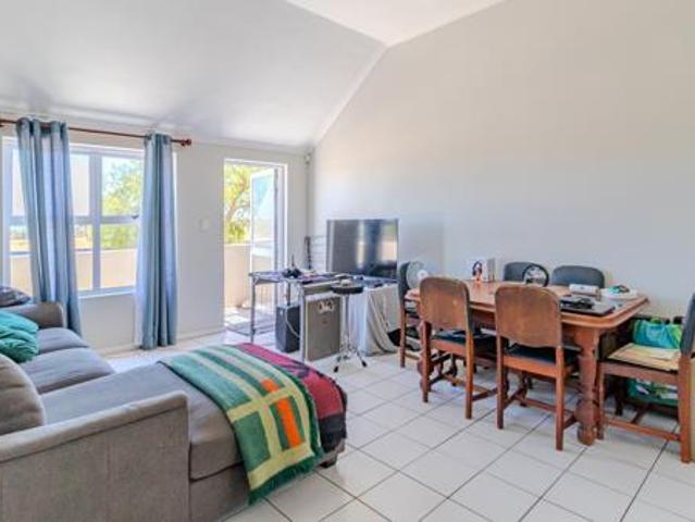 2 Bedroom Apartment in Edgemead
